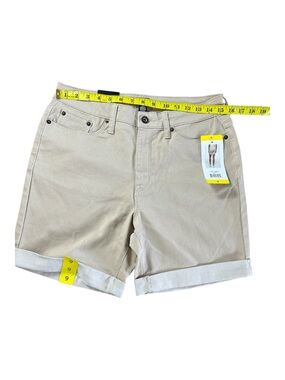 NWT DKNY Jeans Chino Beige Cuffed Summer Denim Bermuda Shorts Size 6